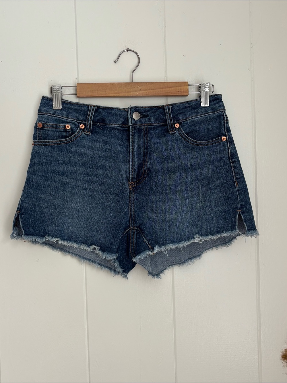 No Boundaries Dark Blue High-Rise Frayed Hem Denim Shorts